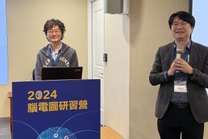 2024腦電圖研習營-秘書長周建成醫師(右)與講師張俊偉醫師(左) (113.11.24)